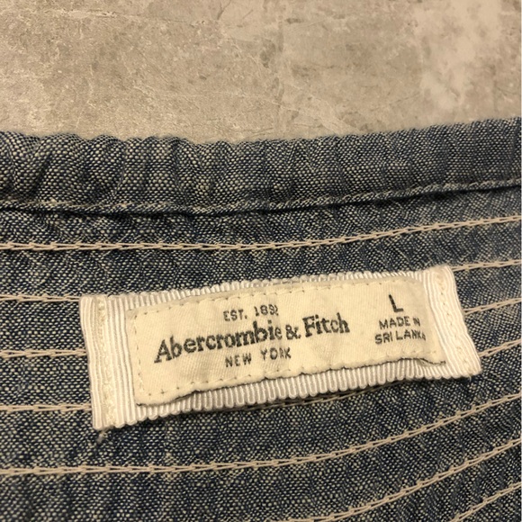Abercrombie & Fitch Chambray Romper - Picture 4 of 9